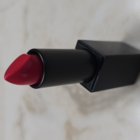 NWOB Nars Annabella Lipstick - Picture 2 of 5
